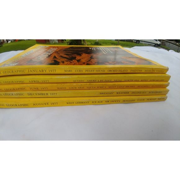 Vintage Bundle of five (5) 1977 National Geographic magazines - Picture 10 of 10
